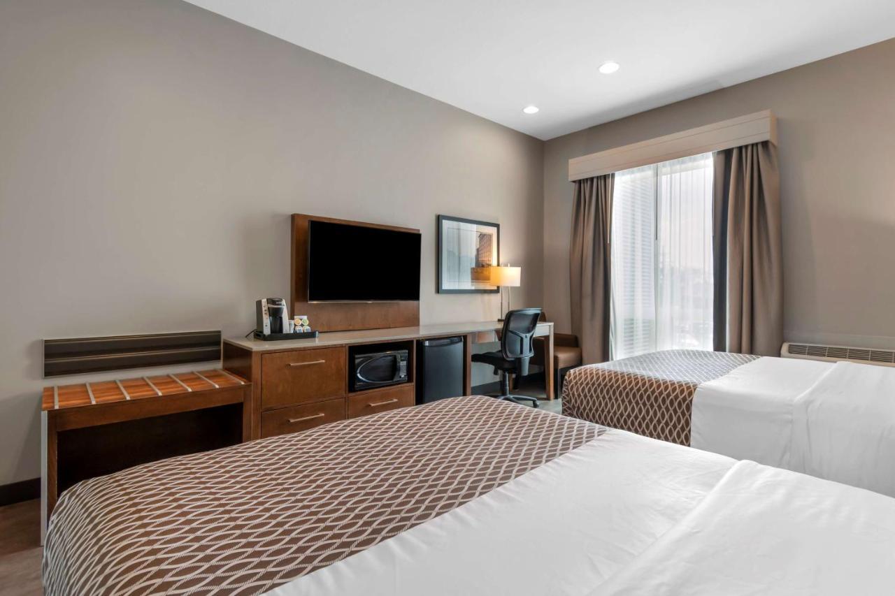 Best Western Plus East Side Saskatoon Exterior foto
